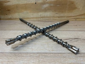Milwaukee 1-18 Drill Bit 96 87 lot of 2