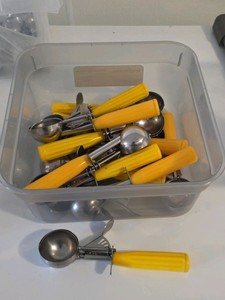 11-commercial ice cream scoops