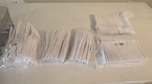 plastic forks and plastic knives