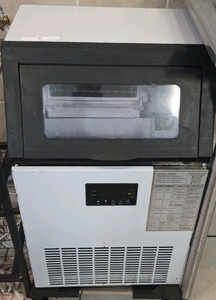 Commercial Freestanding Automatic Ice Maker Machine (110 lbs24h)