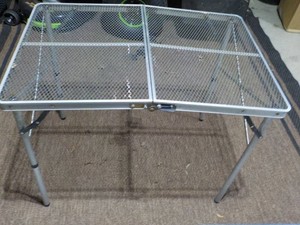 Metal Collapsible Table 36 x 24