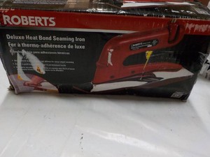 Roberts Deluxe Heat Bond Steaming Iron