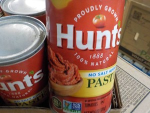 Case of 24 Hunts 6 oz No Salt Added Tomato Paste