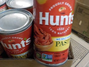 Case of 24 Hunts 6 oz No Salt Added Tomato Paste