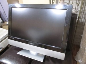 Polaroid flat screen TV