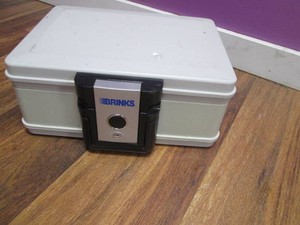 Brinks safe, no key
