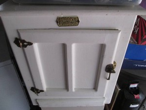 White Clad storage cubby