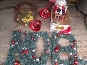 Seasonal decor lot