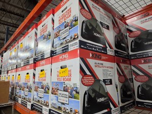 (4) King One Pro 4800R Satellite An...