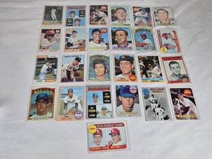 Lot of 25 Vintage 1970 Baseball Cards Featuring Johnny Bench, Tommy John, and Joe Torre and More