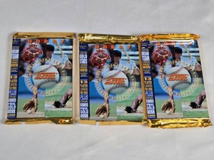 Lot of 3 Unopened Packs of 1992 Score Baseball Cards