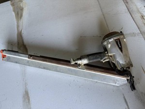 Paslode Nail Gun W Extended Mag