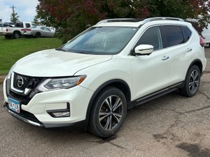 2017 Nissan Rogue  1 OWNER  58K MILES  SL  AWD  No Reserve