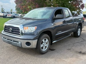 2008 Toyota Tundra  V8  AWD  No Reserve