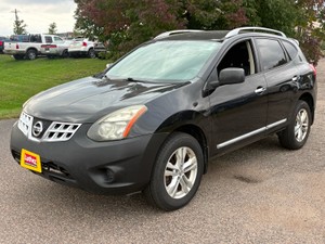 2015 NIssan Rogue  FWD  No Reserve