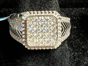Moissanite Ring - Sterling Silver 0.77 CTW VS D Color Size 8 - $859 RETAIL TAG