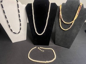 VTG Costume Jewelry Necklace Assortment - Pearl, Beaded & Multicolor (Lot of 4)