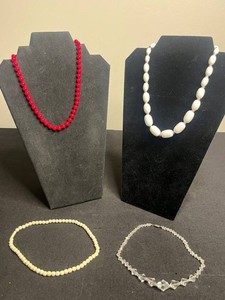 VTG Beaded Costume Necklaces Mixed Lot (Lot of 4)