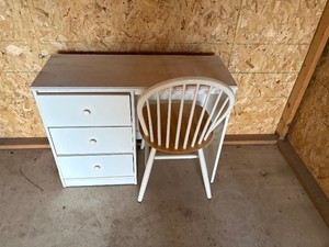 Childrens desk with drawers