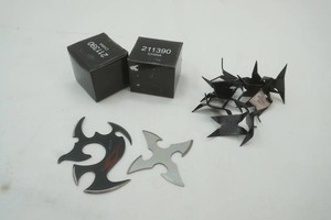 NIP Military Style Caltrops, 3 Throwing Stars