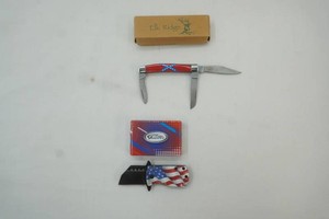 New pocket knives, lot of two with patriotic theme