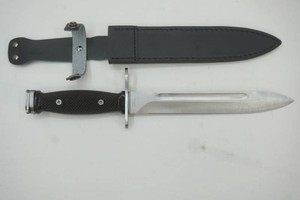 Rite Edge bayonet with leather sheath