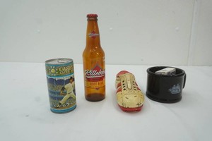 Sports collectibles, Killebrew, Casey beer, ceramic bank and Williams mug