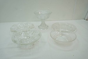 pedestal bowl, footed bowl, serving platters