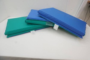 The Childrens Factory vinyl foam pads 25 x 52