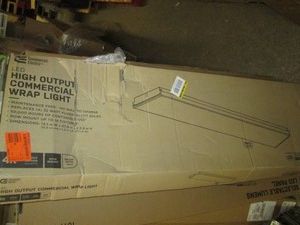 High output LED light with CRACKED lense