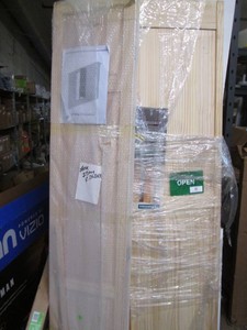 4 Assorted size bifold doors, all solid wood