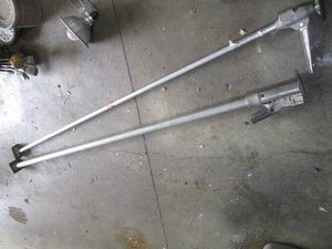 (2) Trailer load-lock cargo supports