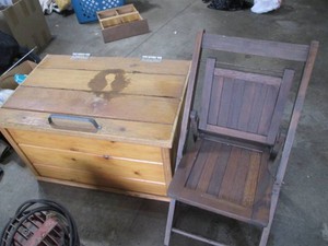 Vibtage wood folding chair with small wood trunk