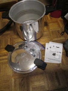 Large pressure cookercanning pot