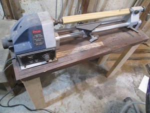 Ryobi 18in mini wood lathe