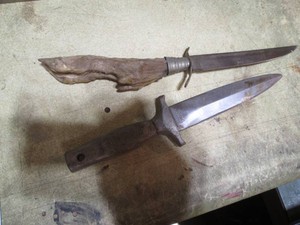 Vintage fixed blade knives