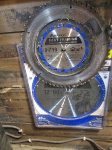 Variety of assorted size saw blades