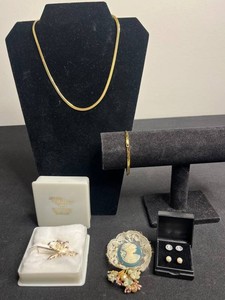 Vintage Mixed Jewelry Lot - Necklace, Bracelet, Brooch & Earrings