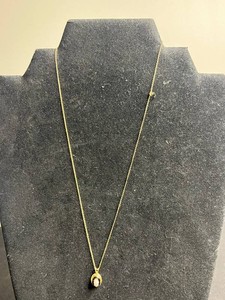 14K Gold Pendant Necklace With Opalescent Stone