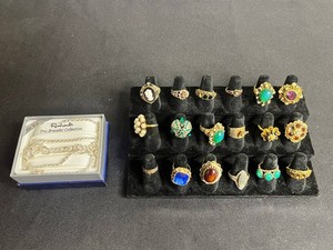 Large Assortment of Adjustable Costume Rings & Rembrandt Bracelets