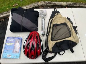 Mixed Lot Cycling Gear, Aptiq XL Apparel, Pump & Stearns Poncho