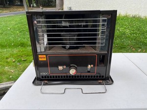 Vintage Keymar K7200 Kerosene Radiant Heater