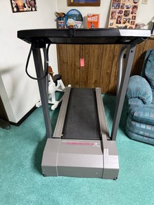 Weslo Cadence DX9 Space Saver Treadmill