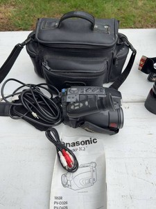 Panasonic Palmcorder IQ PV-D326 VHSC Camcorder w Case Cables Manual