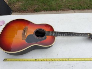 Applause Roundback Acoustic Guitar Sunburst Black Bowl Back 6-String
