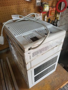 LG ThinQ Window Air Conditioner and Heater Electronic Controls White See Photos