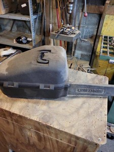 Craftsman 42cc 2.6 CID Gas Chainsaw 18in Bar with Carrying Case