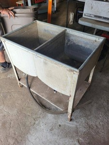 Vintage Galvanized Double Basin Utility Wash Sink on Stand w Divider