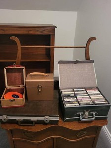 Lot of Assorted Cassette Tapes & 45 RPM Records With Storage Cases