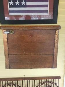 Antique Oak Wall Mount Toilet Tank Cistern w Porcelain Pull Handle